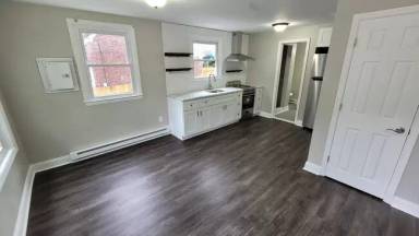 Main picture of 108 Chestnut Pkwy