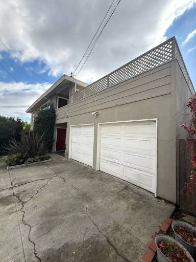 Main picture of 4117 Walnut St