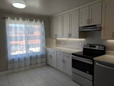 Main picture of 3395 Balboa St