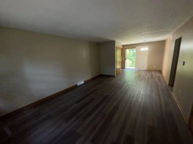 Main picture of 633 W Highland Ave