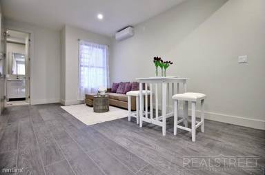 Main picture of 1159 Saint Johns Pl