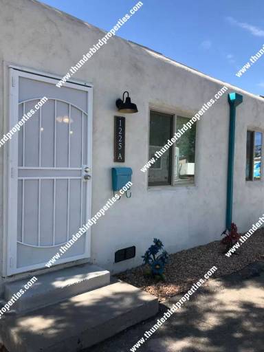 Main picture of 1221 San Mateo Blvd SE