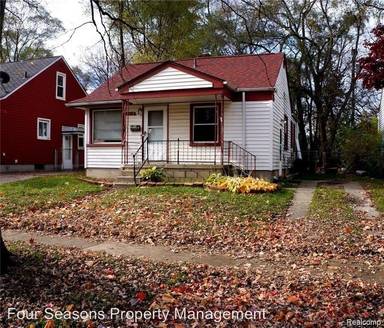 Main picture of 17373 Five Points St