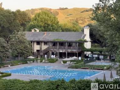 Main picture of 304 Sycamore Hill Ct