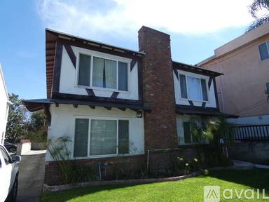Main picture of 5326 Whitsett Ave