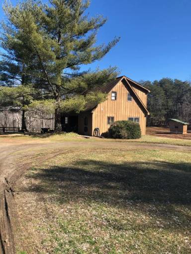 Main picture of 973 Wakefield Farm