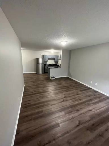 Main picture of 2332 N Cotner Blvd