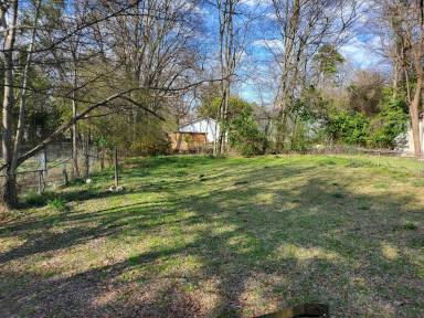 Main picture of 2312 3rd St E