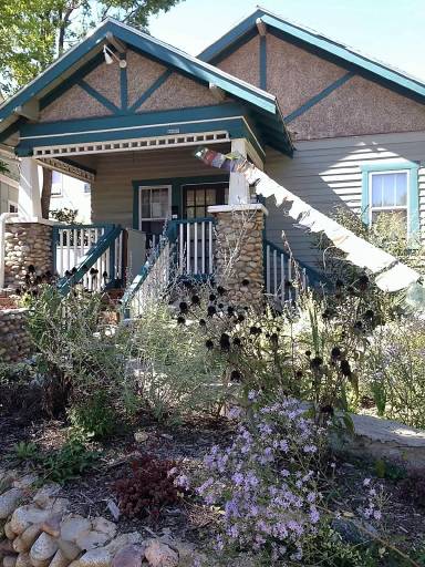 Main picture of 2515 Broadway St