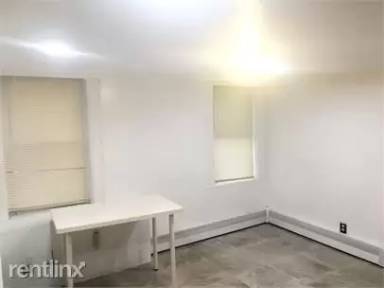 Main picture of 70 Weirfield St