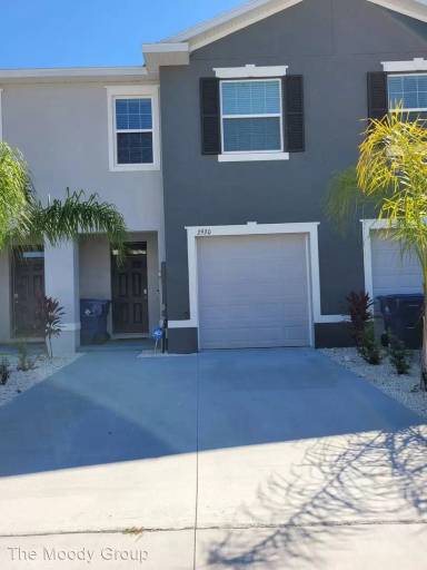 Main picture of 2920 Peony Prairie Ln