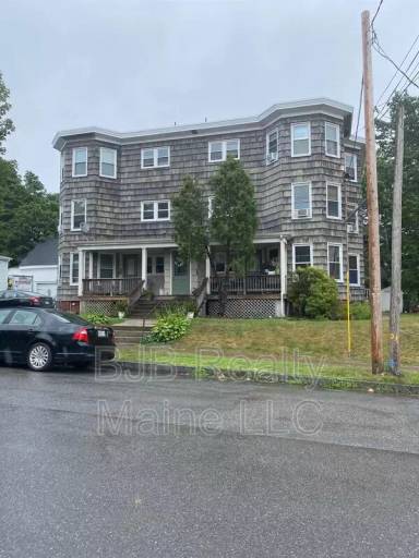 Main picture of 162 Washburn Ave