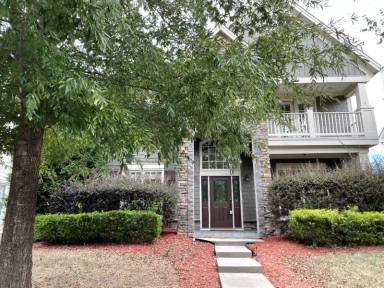 Main picture of 1404 Legendary Ln