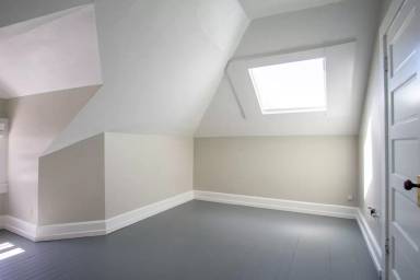 Main picture of 230 NW 20th Ave