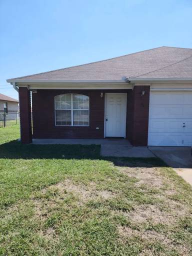 Main picture of 3208 Raven Dr