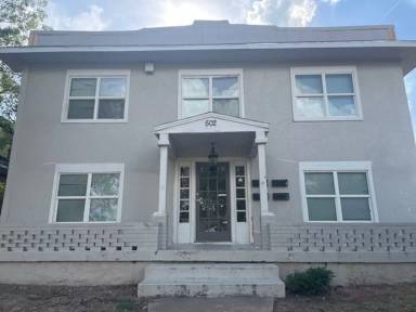 Main picture of 502 Meander St