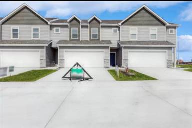 Main picture of 4028 NE Timber Ln