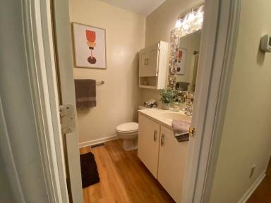 Main picture of 1632 Stonegate N