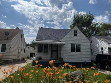 Main picture of 19411 Albion St
