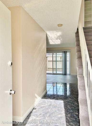 Main picture of 12423 Breezewood Dr