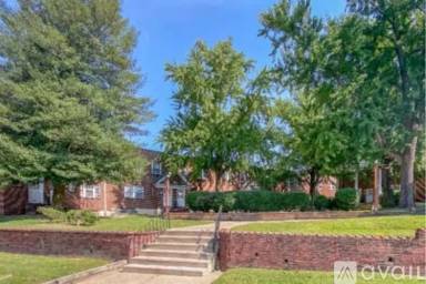Main picture of 4901 Oxford Ave