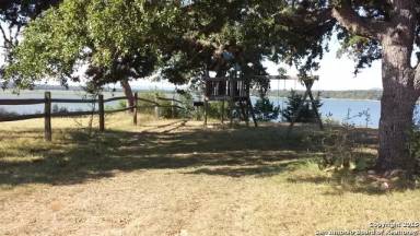 Main picture of 724 Private Road 1512