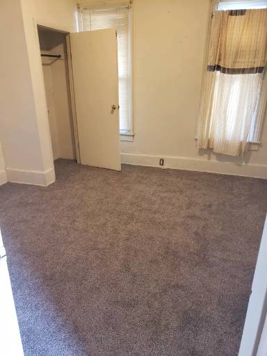 Main picture of 2100 Pershing Blvd