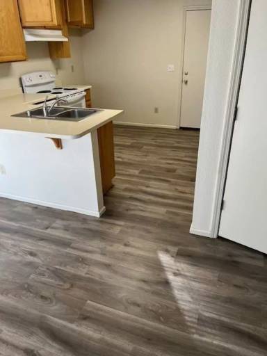 Main picture of 8020 Hidden View Cir