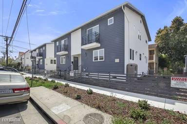 Main picture of 4114 Oakwood Ave