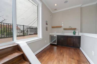 Main picture of 1005 S Belnord Ave