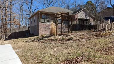 Main picture of 6 Knowle Ln