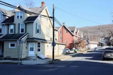 Main picture of 1068 Seneca St