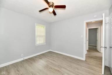 Main picture of 2966 N Olney St