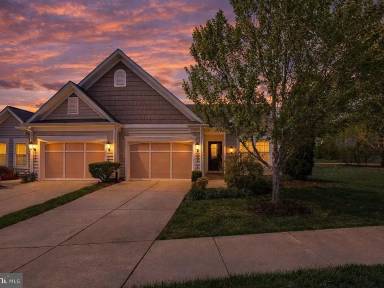 Main picture of 195 Castle Hill Dr
