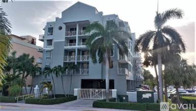 Main picture of 2642 Collins Ave