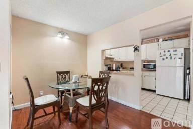 Main picture of 524 Shady Pine Way