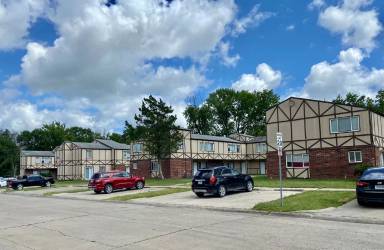 Main picture of Forest Village Apartments