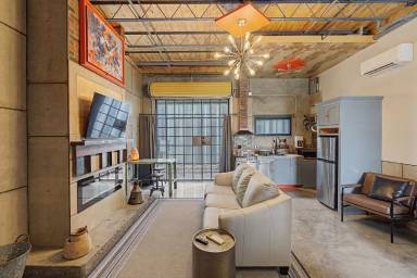 Main picture of 2204 Austin Ave