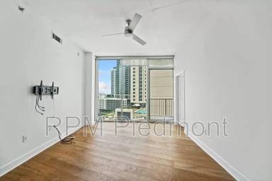 Main picture of The Plaza Midtown (North)