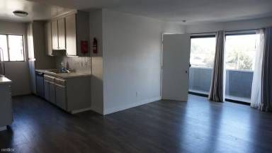 Main picture of 1420 N Mansfield Ave