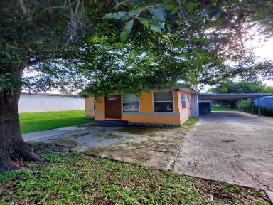 Main picture of 210 Glenboro Ave