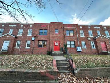 Main picture of 5434 4th St NW