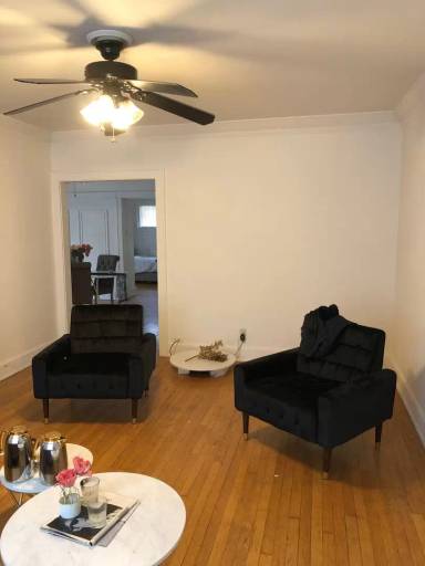 Main picture of 1720 E Newport Ave