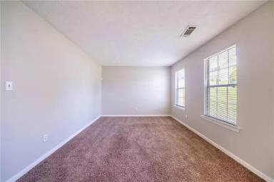 Main picture of 3283 Sugar Creek Falls Ave SE
