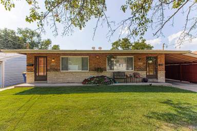 Main picture of 3929 Jane Ave