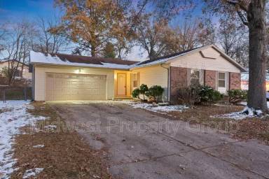 Main picture of 19 Stone Mill Ln