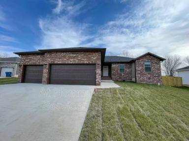 Main picture of 2120 N 21st St