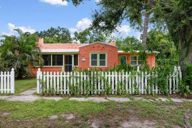 Main picture of 1225 46th St