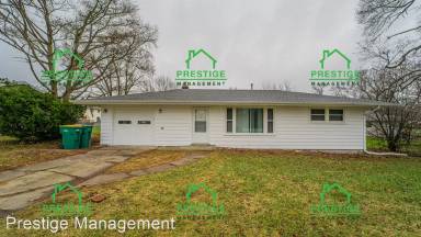 Main picture of 505 E 70th Pl