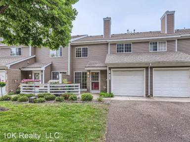 Main picture of 9955 Fillmore St NE